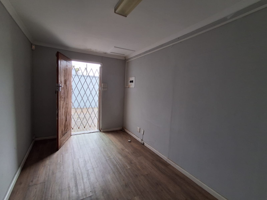 To Let commercial Property for Rent in Berea Eastern Cape